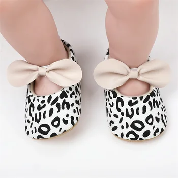0-18 м, Туфли-лодочки Mary Jane для маленьких девочек, нескользящие туфли принцессы с бантом, Леопардовые туфли для кроватки для младенцев, Повседневная обувь для первой ходьбы