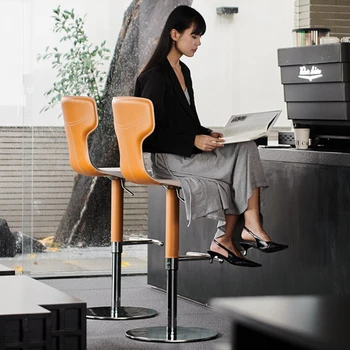Дизайнер барного стула может поднять кожаное седло стойка регистрации барный стул минималистичный роскошный бытовой высокий стул со спинкой.