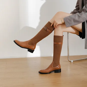 Изящные вязаные женские сапоги до колена в британском стиле на квадратном каблуке с круглым носком, женские черно-коричневые ботинки без застежки