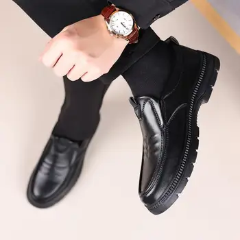 Мужская обувь на высоком каблуке, Новинка осени 2023 года, Деловая официальная одежда, Повседневная кожаная обувь на мягкой подошве, мужские британские ботинки Martin с