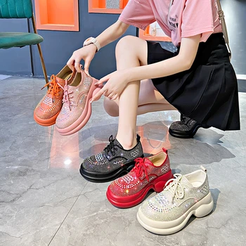 Обувь на платформе, Новинка осени 2023 года, женские белые серебристые туфли со стразами на толстой подошве, кроссовки с блестящими кристаллами, Трендовые повседневные кроссовки